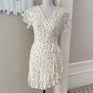 Billabong Floral Wrap Dress Womens Medium Boho Ruffle Hem Flutter Sleeve Mini